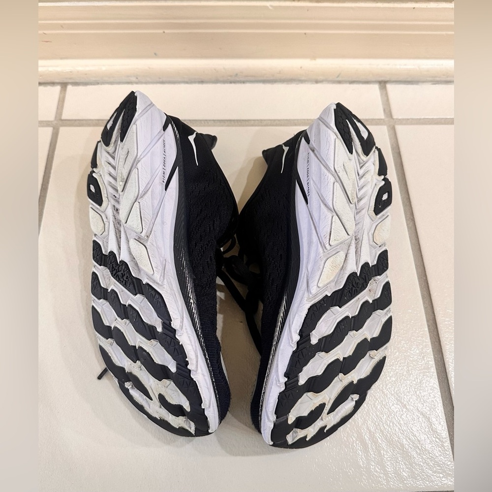 Womens Hoka One One Clifton 8 Black Running Sneakers Shoes 1119394 BWHT S: 6 B - Picture 7 of 10
